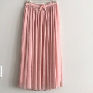 Elegant Pink Pleated Skirt